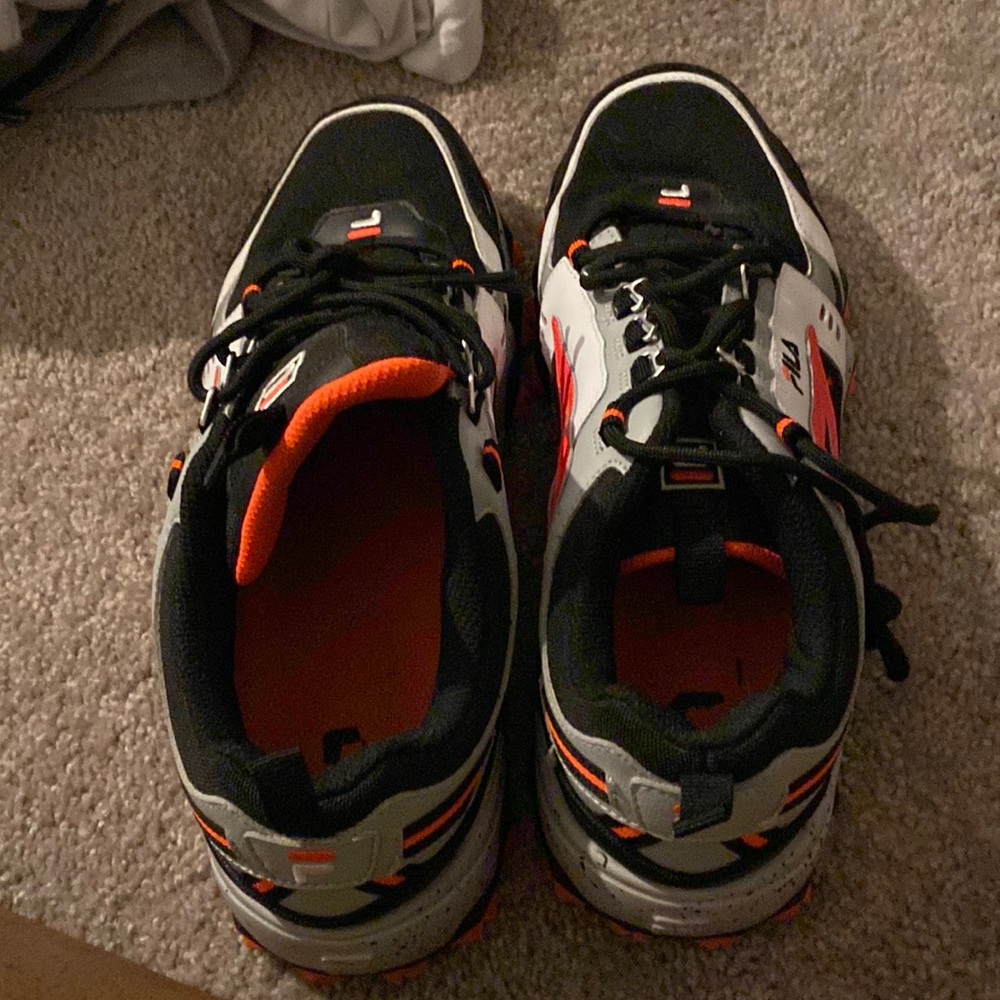 Nice comfy shoes to slip on for the day size 9 men shoes